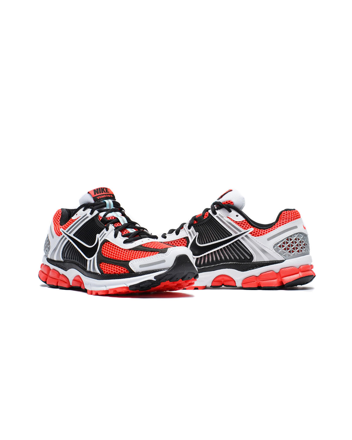 nike-zoom-vomero-5-se-bright-